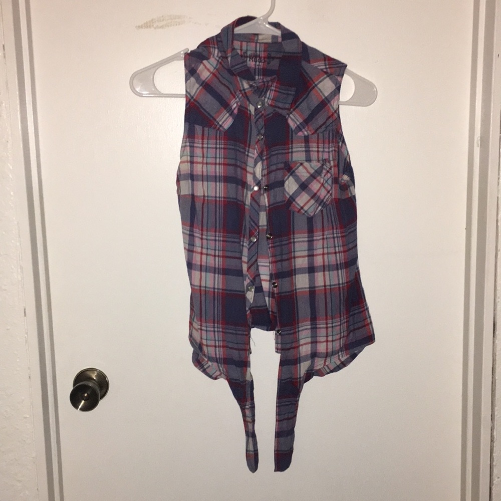 Mudd tie shirt